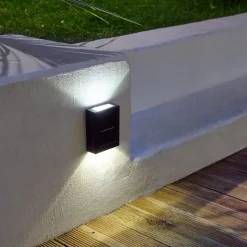 4 appliques solaire d'extérieur bidirectionnelles Carasau noir IP44 1lm