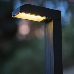 4 Potelets solaires TORLY H49cm 200LM