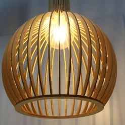 ALPINALUZ Suspension Design 35cm en Bois Style Nordique Artisanal E27, Hauteur Réglable pour Cuisine ou Salon