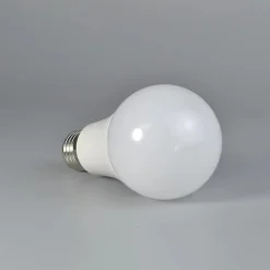 Ampoule LED Connectée Wifi E27 8.5W RGBW A60 - SILAMP