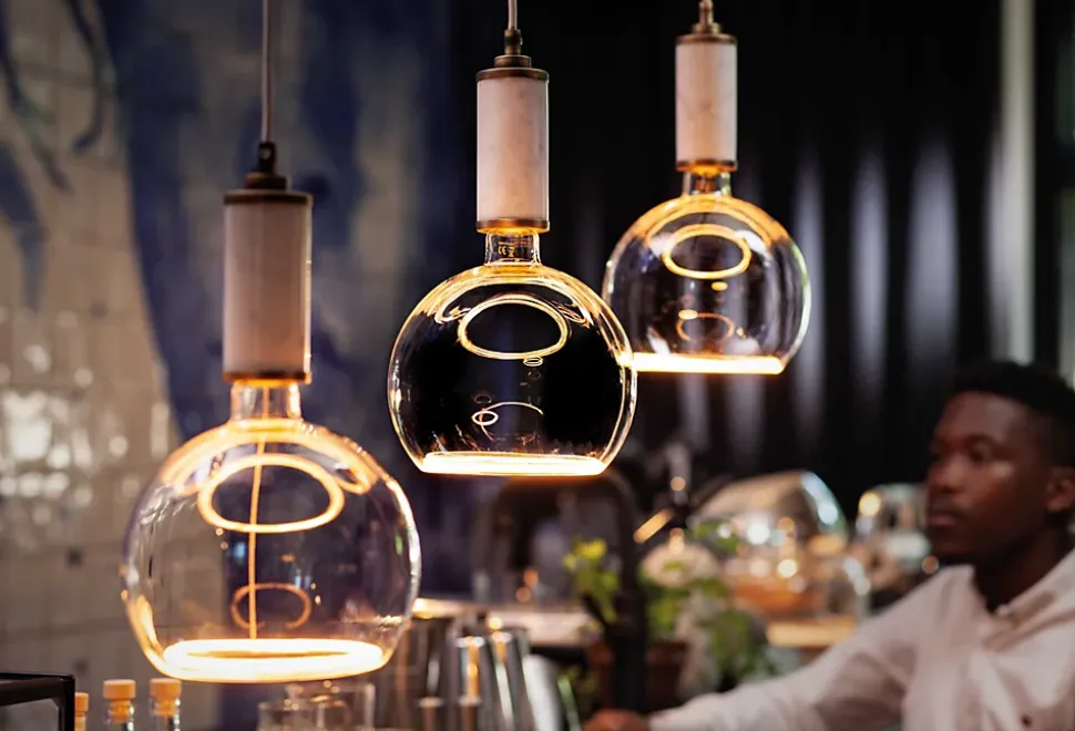 Ampoule LED décorative E27 350lm blanc chaud 5W Segula