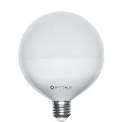 Ampoule LED globe 22W et 2 600 lumens 3000K.