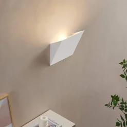 Applique blanche carré incliné en gypse - Norys