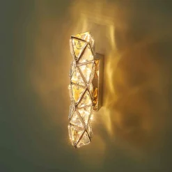 Applique dorée ultra chic en métal et cristaux décoratifs LED - Dalina