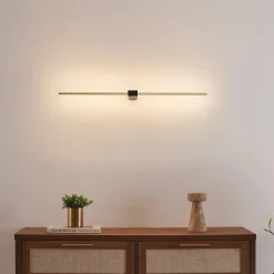 Applique LED minimaliste socle noir et tige laiton 80 cm - Edeline