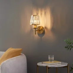 Applique luxueuse métal finition laiton et cristal - Odrina