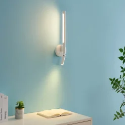 Applique murale blanche avec liseuse LED orientable - Noxea