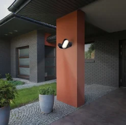 Applique murale d'extérieur LED 'Motus' en métal et plastique noir, avec LED intégrée