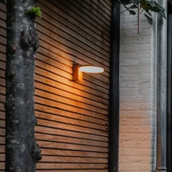 Applique murale d'extérieur moderne brun rouille avec LED IP54 - Esmee