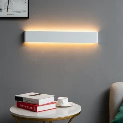 Applique murale longue et puissante à LED blanche - Oletta