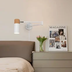 Applique murale moderne avec bras oscillant et câble de prise en bois et aluminium blanc Idéal pour chambre à coucher sa