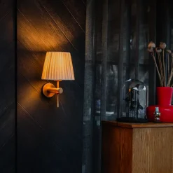 Applique murale moderne blanche avec bronze - Pluk