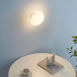 Applique murale ou petit plafonnier blanc verre opalin - Veglia