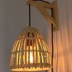 Applique murale Vintage Nordique avec Base en Bois Douille E27 avec câble prise et interrupteur en Bambou Osier.