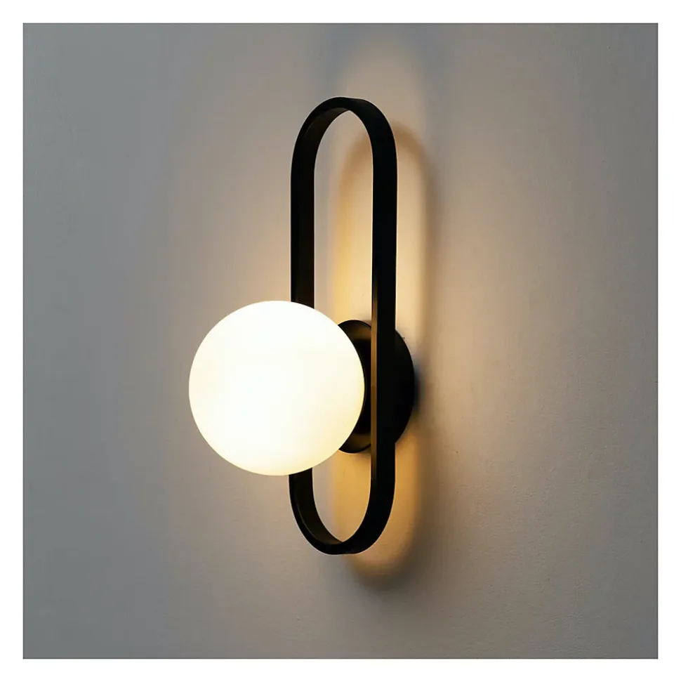 Applique murale vintage noire et verre blanc - Belisto