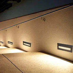 Balise LED en Saillie Rectangle 3W 220V 65 degrés Noire IP65 pour Escaliers - Blanc Neutre 4000K - 5500K - SILAMP