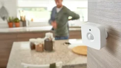 Capteur de mouvement Philips Hue IP42 H. 17,4 x L. 5,5 x l. 7,2 cm blanc