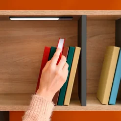 Emuca Luminaire LED Kaus Black rechargeable par usb avec capteur tactile, 240mm, Peint en noir, Plastique et Aluminium