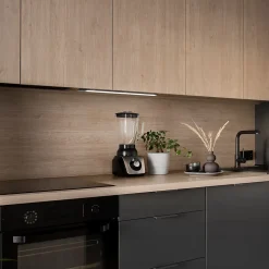 Emuca Luminaire LED Kaus Black rechargeable par usb avec capteur tactile, 240mm, Peint en noir, Plastique et Aluminium