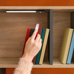 Emuca Luminaire LED Kaus Black rechargeable par USB avec détecteur de mouvement, 240mm, Peint en noir