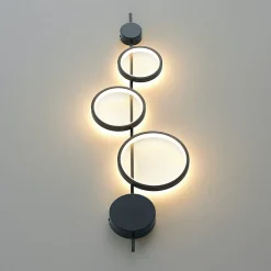 Grande applique graphique noire LED - Saretti