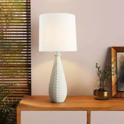Grande lampe de table avec abat-jour en tissu MELVA - Blanc
