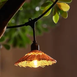 Guirlande esprit guinguette Little Garden 10 lumières E27 70lm IP44 blanc chaud 6m abat-jour en rotin PVC