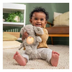 INGENUITY Veilleuse bébé, Doudou lapin, peluche Sylvie, réponds au pleurs de bébé, musicale, lumineuse, bruits blanc, et at