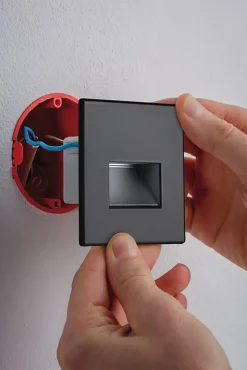 Kit Encastré mural LED Edge Kit de 3 carré 80x80mm 3x1,2W 3x50lm 230V 2700K Noir mat