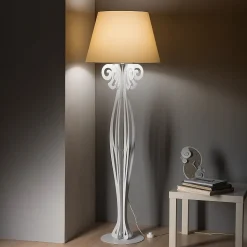 Lampadaire Circeo 60x180 cm en fer blanc, abat-jour sable, design vintage, interrupteur au pied, Made in Italy