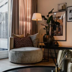 Lampadaire en bronze avec abat-jour blanc et bras réglable - Ladas Deluxe