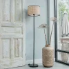 Lampadaire rustique noir avec abat-jour en rotin - Kata