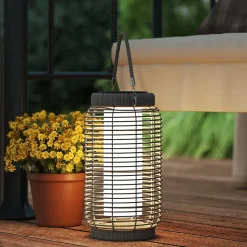 Lampadaire solaire LED portable style colonial dia.18 x 37 cm résine tressée grise