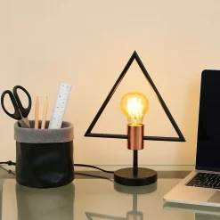 Lampe à poser design forme triangle