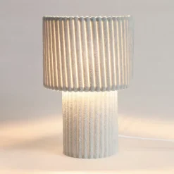 Lampe à poser en velours blanc H.28cm E27 5W Lussiol, Alba