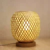 Lampe à poser QUITO en bambou avec socle en bois
