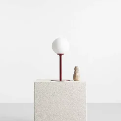 Lampe de table en métal avec globe en verre Pinne Bordeau - Aldex
