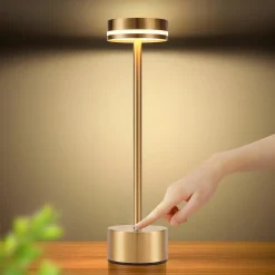 Lampe de table led sans fil meoaow, rechargeable par usb-c, à intensité variable, tactile, dorée, la salle à manger