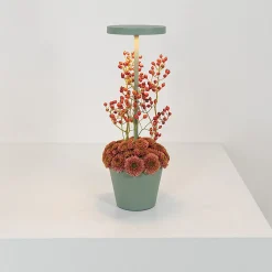 Lampe LED Poldina Reverso Vert Sauge rechargeable IP65 extérieur, dimmable avec autonomie jusqu'à 12 heures