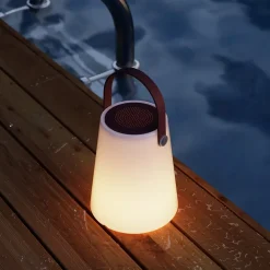 Lanterne enceinte extérieur LED bluetooth à batterie IP44 4 W 75lm RVB et blanc froid H.19,2 x l.15,7cm mat blanc, rouge et marron