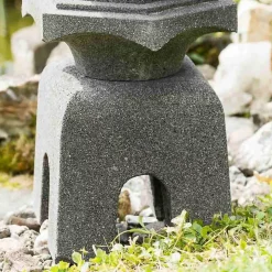 Lanterne japonaise pagode zen en pierre de lave 80 cm
