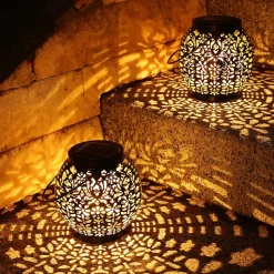 Lanterne Solaire de Jardin, 2 Paquet Lumière Solaire Extérieur Suspendue IP65 Étanche Blanc Chaud Solaires