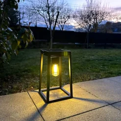 Lanterne solaire USB E27 40/200lm IP44 noir L.18 x l.18 x H.30 cm