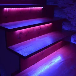 LED 'Stripe' d'environ 3 m de long, 180 LED lumière UV