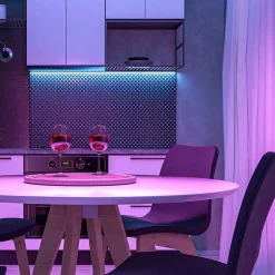 LED 'Stripe' d'environ 3 m de long, 180 LED lumière UV