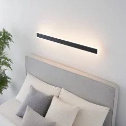 Longue applique noire 103 cm en aluminium IP54 - Mattea