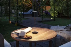 Luminaire rechargeable Gilo IP44 gradable 2700K Noir mat