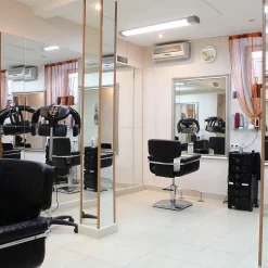 Luminaria linéaire LED 18W 60cm 6000K Blanc froid design compact écran blanc et ouverture de lumière à 180