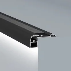 Nez de Marche Alu 2M Noir pour Ruban LED 10mm - SILAMP