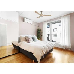 Ouray 2 de Klassfan - Ventilateur de plafond et destratificateur moteur DC Laiton avec Lumière pales bois clair 10 à 20 m²